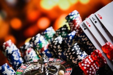Live blackjack table with dealer and multiple camera angles on hk totobet